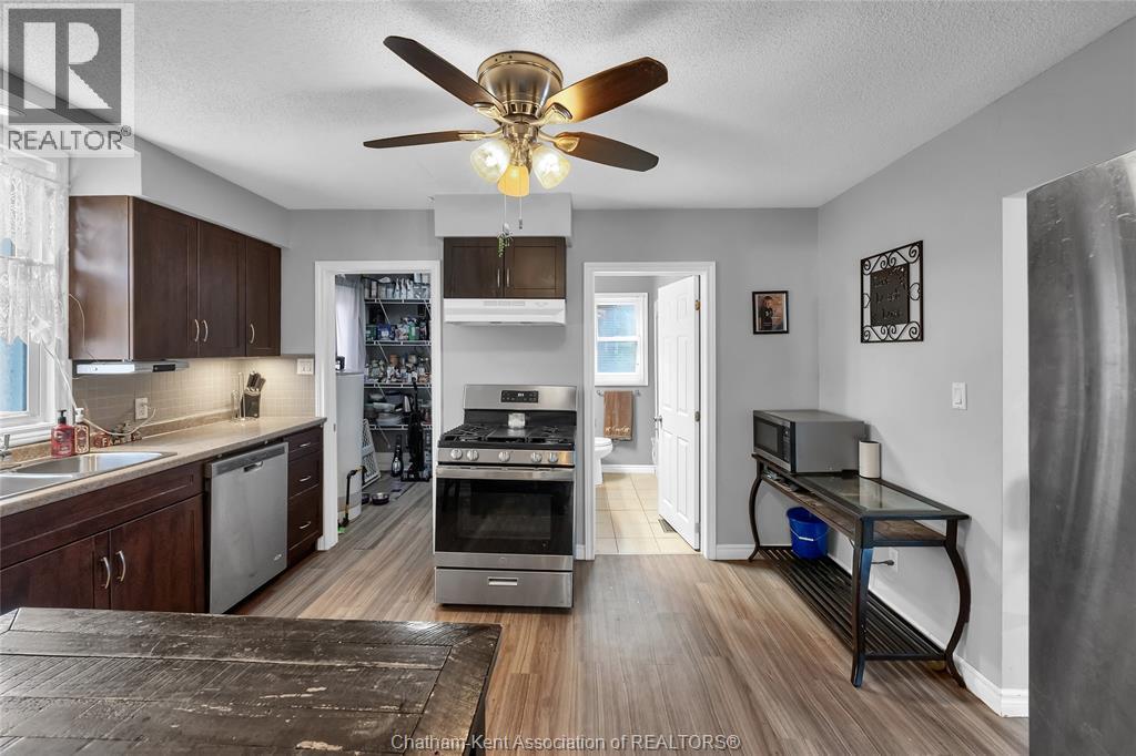 475 Broadway Street, Port Lambton, Ontario  N0P 2B0 - Photo 12 - 26005241