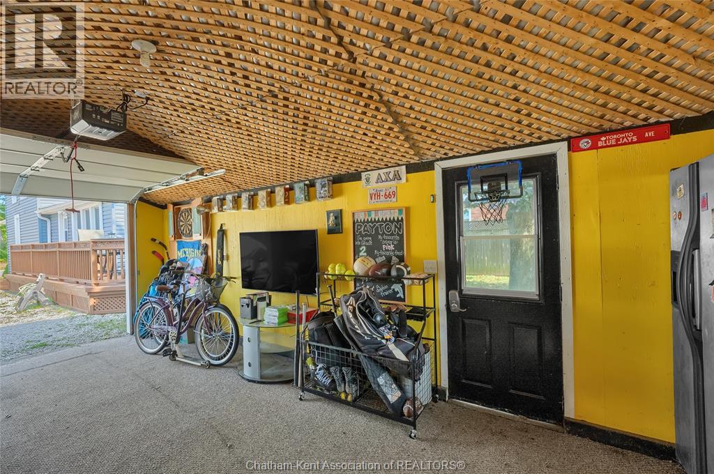 475 Broadway Street, Port Lambton, Ontario  N0P 2B0 - Photo 7 - 26005241