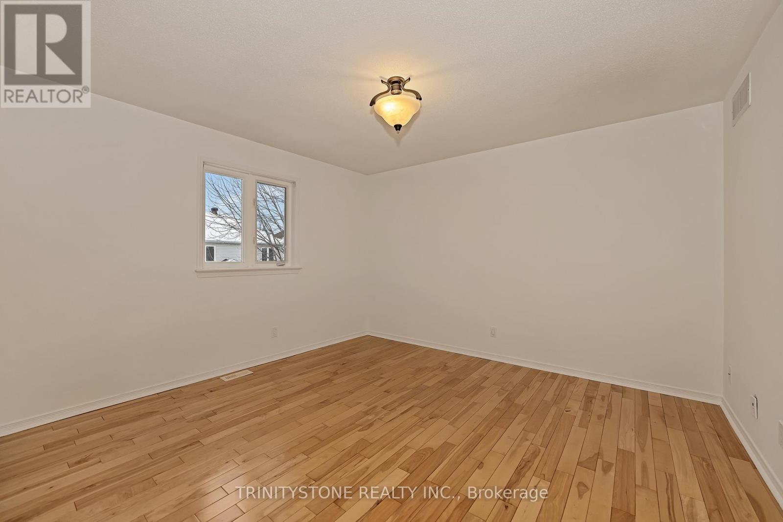 145 Arrowwood Drive, Ottawa, Ontario  K2S 2G3 - Photo 29 - X12876280