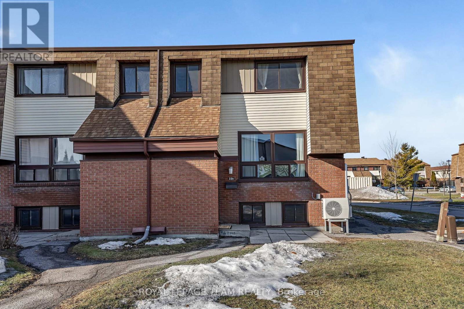 23A WOODVALE GREEN, Ottawa, Ontario