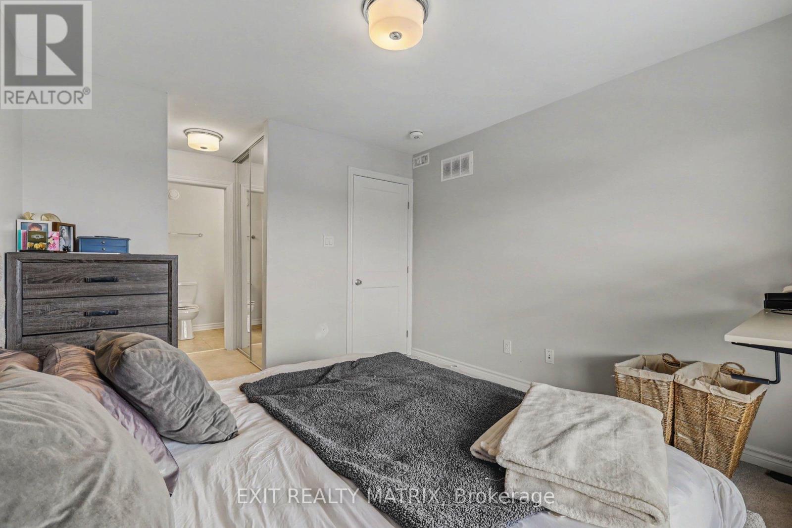 800 Cap Diamant Way, Ottawa, Ontario  K4A 1J8 - Photo 9 - X12876328