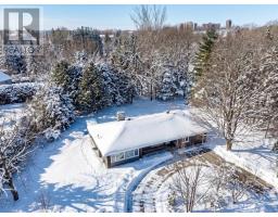 10 CEDAR ROAD, Ottawa, Ontario