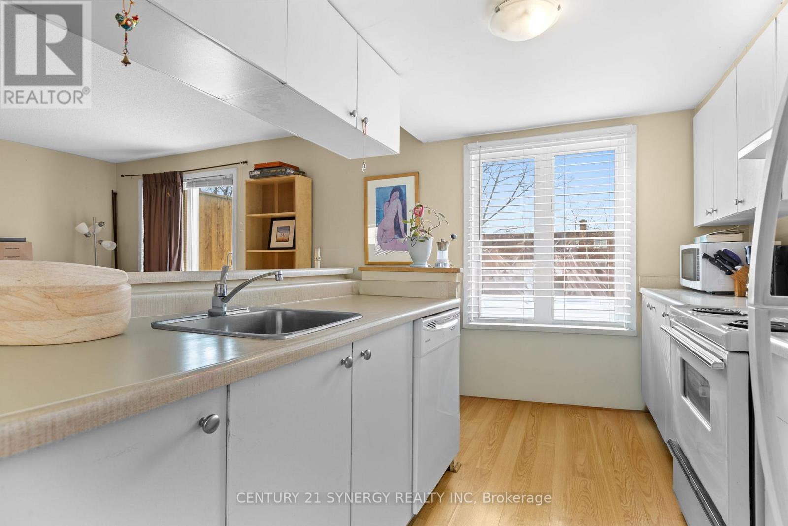 8 - 1204 Shillington Avenue, Ottawa, Ontario  K1Z 7Z4 - Photo 9 - X12876452