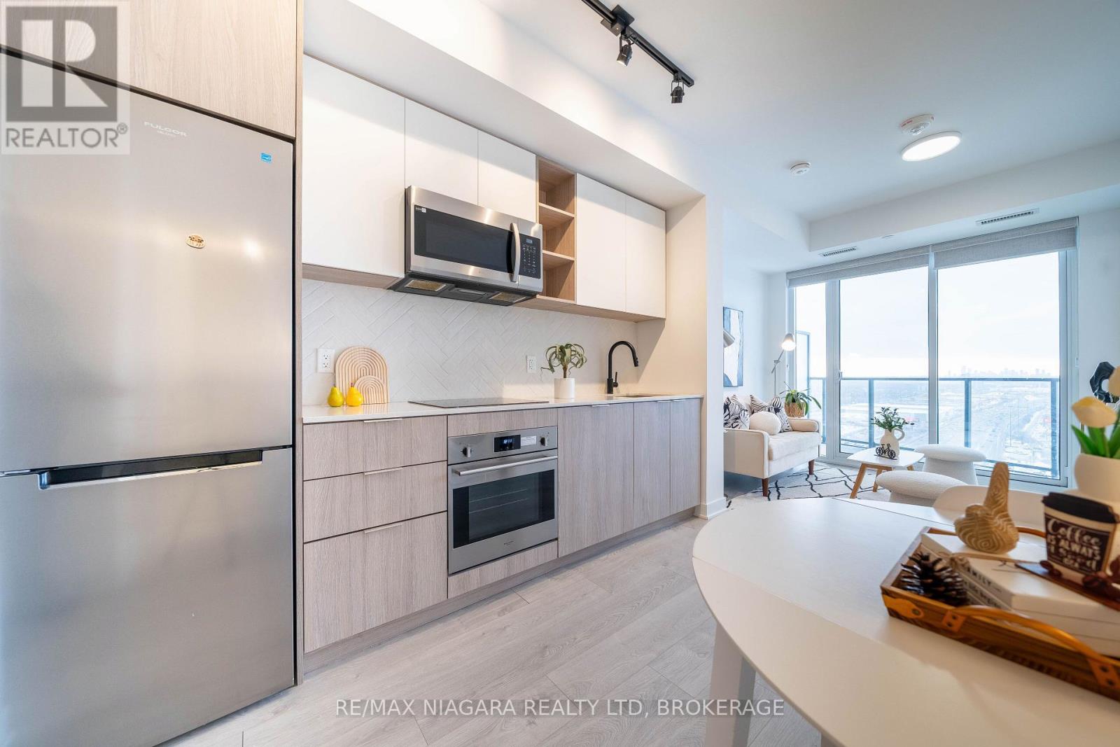 2611 - 36 Zorra Street, Toronto (Islington-City Centre West), Ontario  M8Z 0G5 - Photo 11 - W12876456