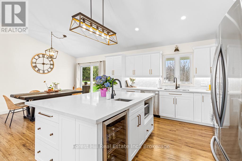 182 Alma Street, Chatsworth, Ontario  N0H 2S0 - Photo 10 - X12112899