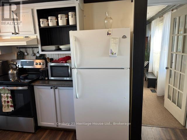 Unit 17  -302694 Douglas Street W, West Grey, Ontario  N0G 1R0 - Photo 10 - X12797560