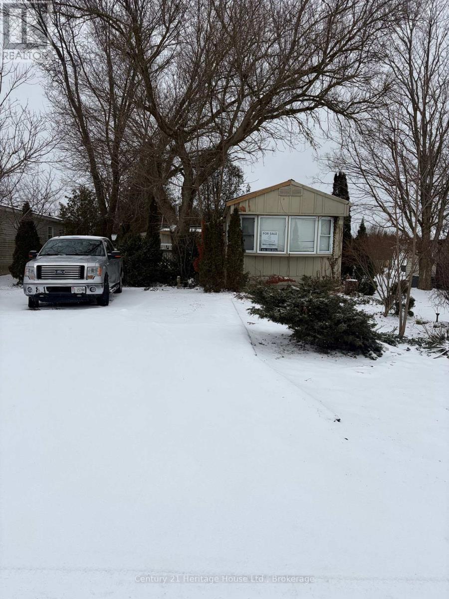 UNIT 17  -302694 DOUGLAS STREET W, West Grey, Ontario