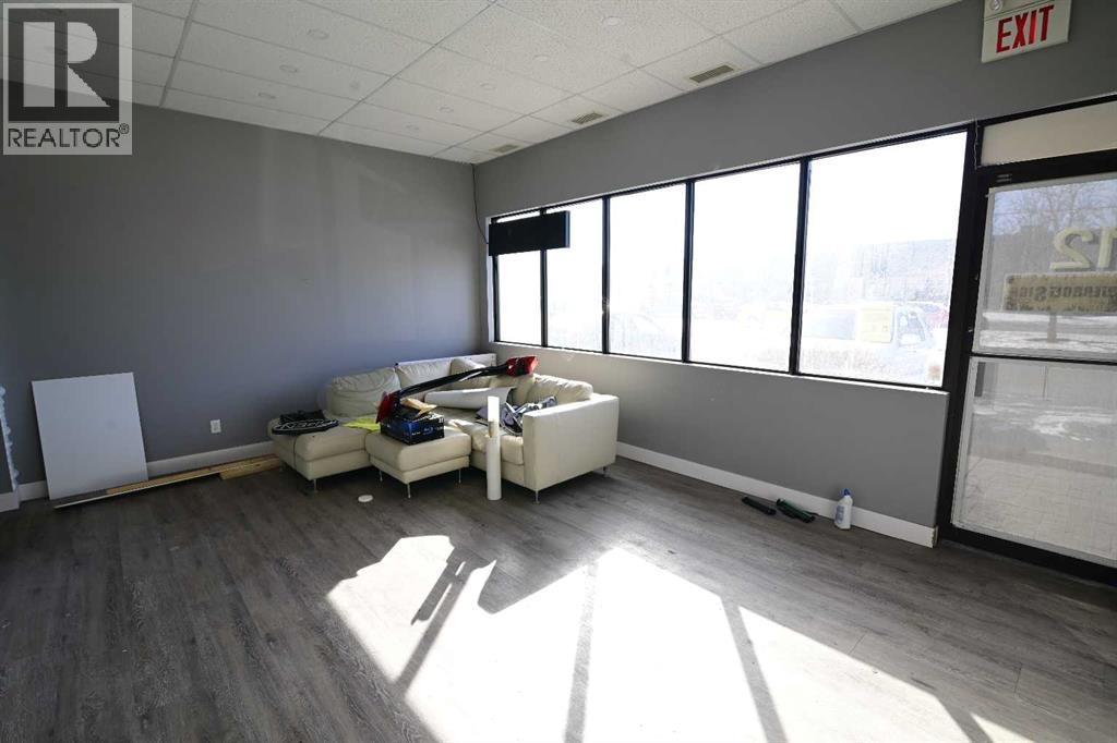 12, 2110 41 Avenue Ne, Calgary, Alberta  T2E 8Z7 - Photo 3 - A2292427