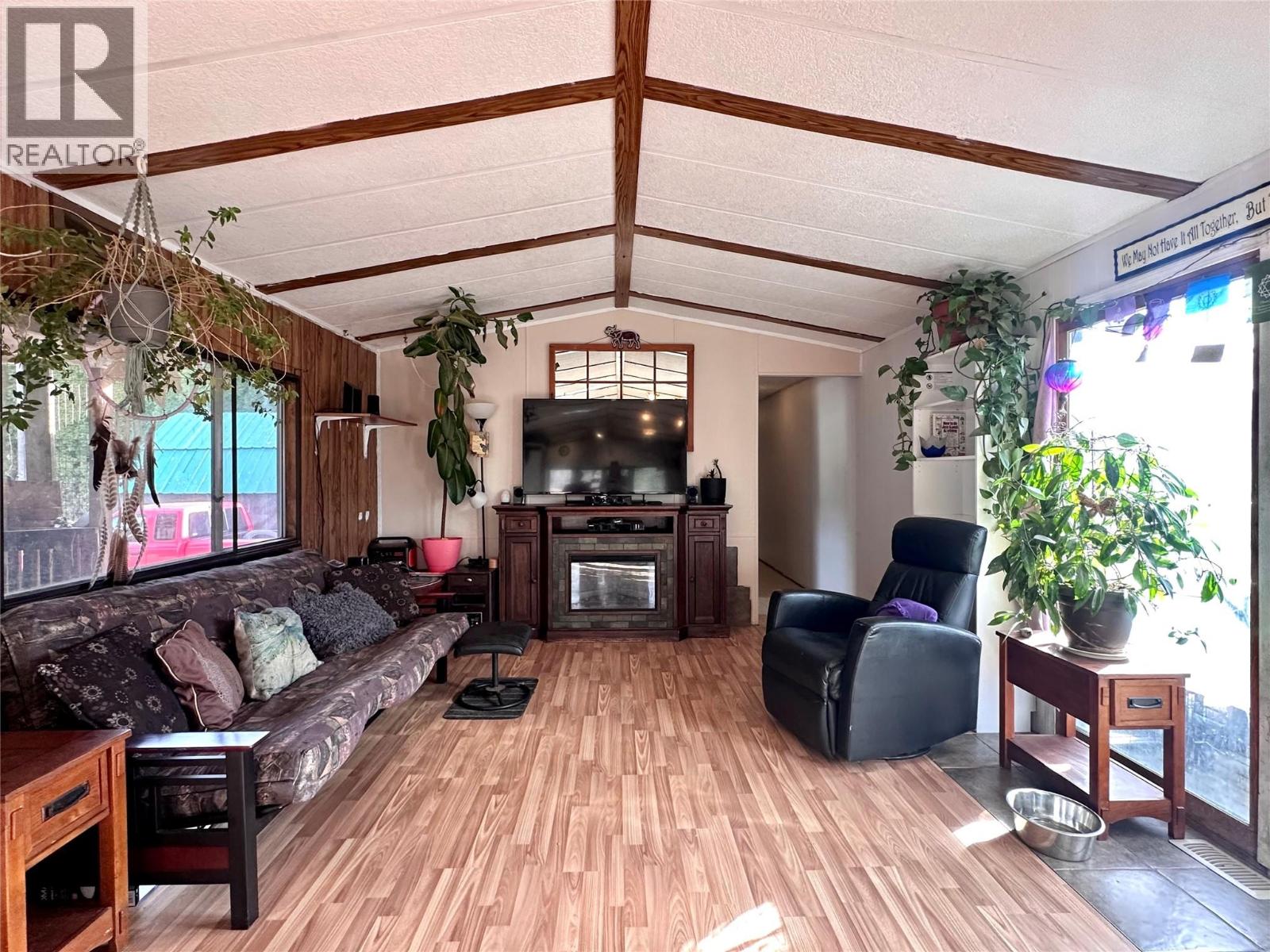 1040 Wild Orchard Lane, Castlegar, British Columbia  V1N 4L1 - Photo 13 - 10379153