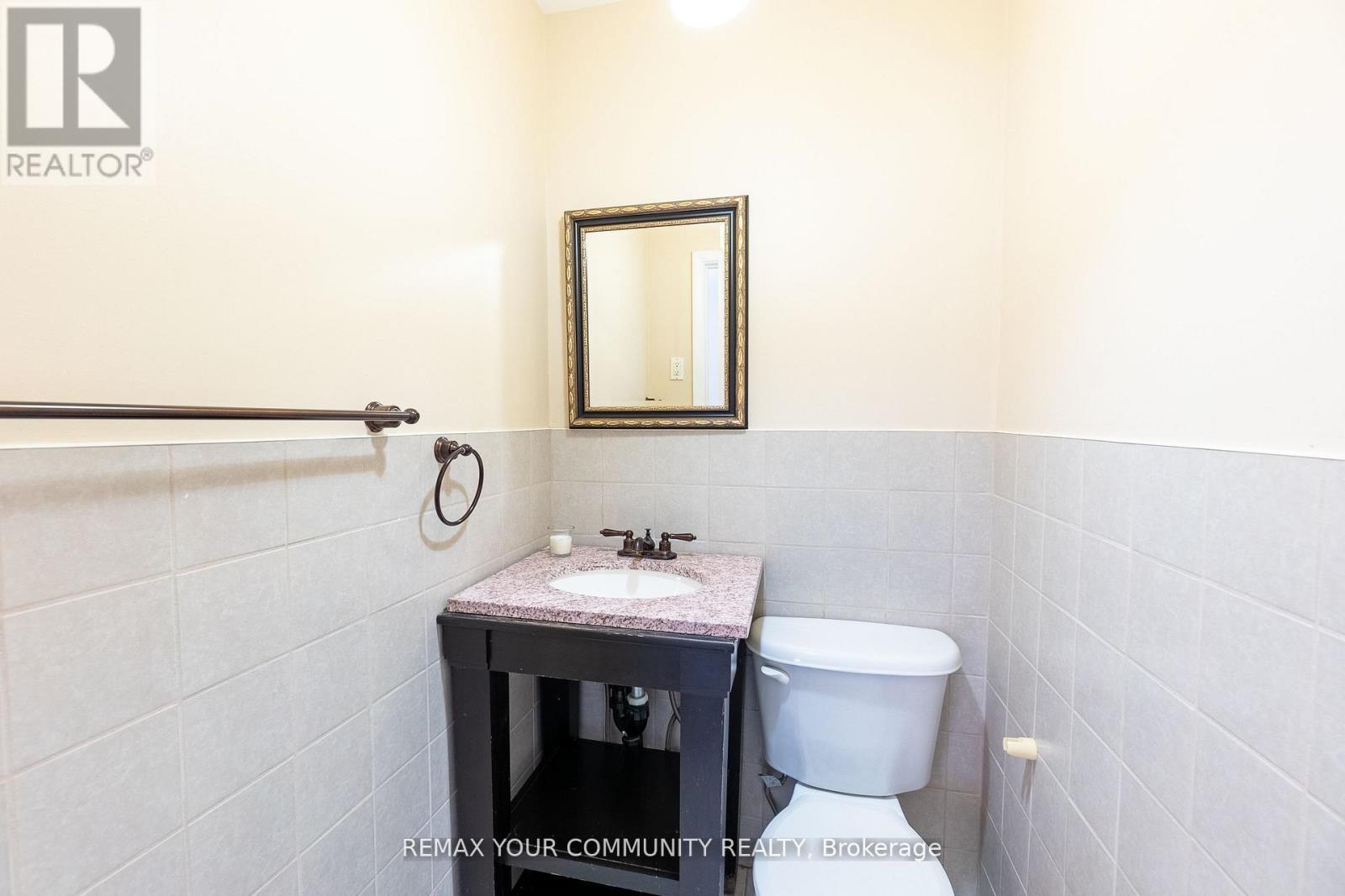 32 Marbury Crescent, Toronto (Parkwoods-Donalda), Ontario  M3A 2G2 - Photo 17 - C12876268