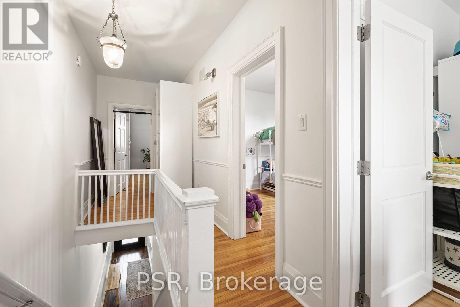 Main & Upper Floors - 183 Westmount Avenue, Toronto (Oakwood Village), Ontario  M6E 3M6 - Photo 19 - C12876312