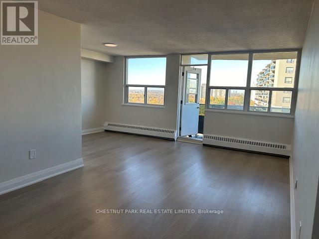 1406 - 25 Leith Hill Road, Toronto (Don Valley Village), Ontario  M2J 1Z1 - Photo 5 - C12876362