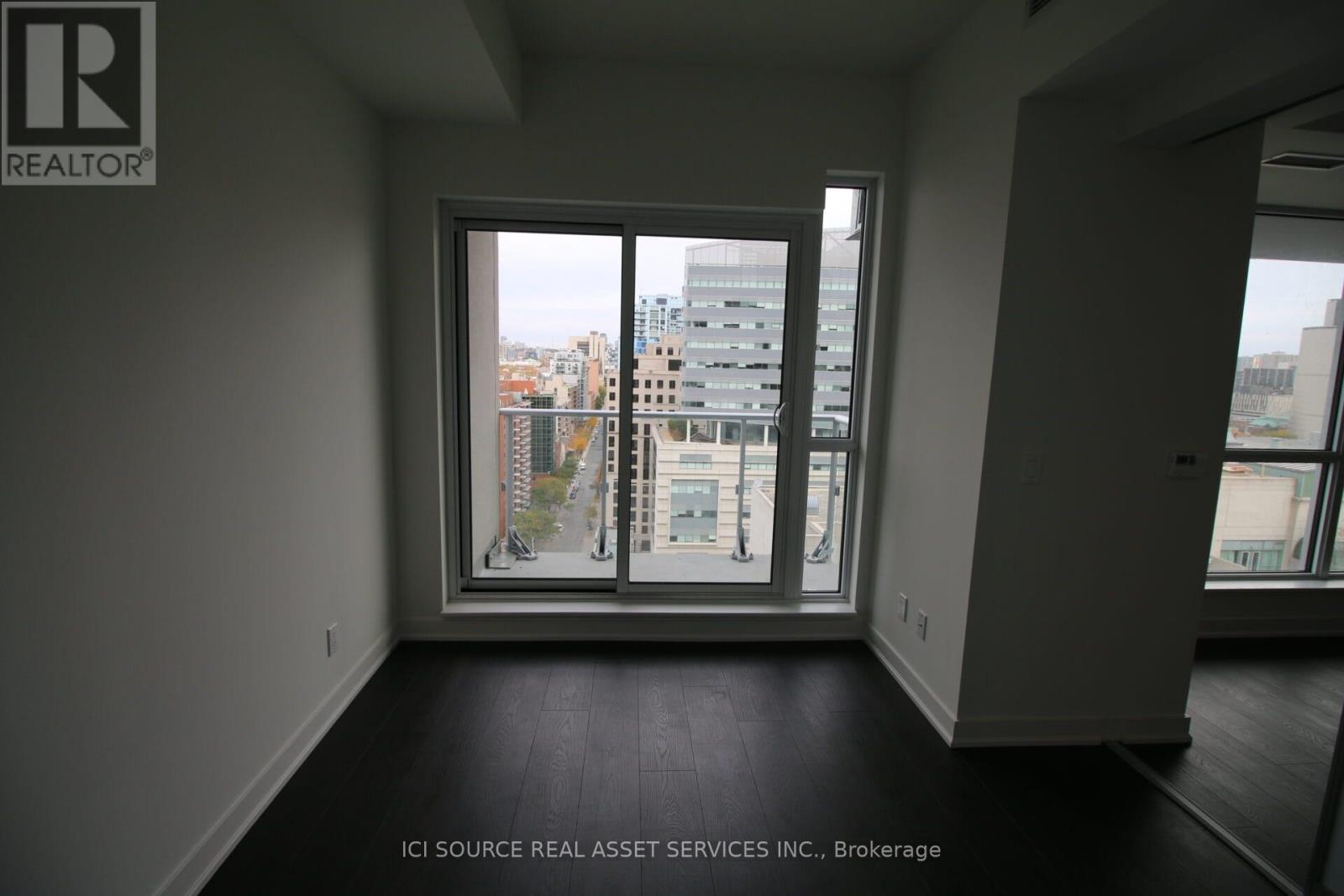 1801 - 199 Richmond Street, Toronto (Waterfront Communities), Ontario  M5V 0H4 - Photo 8 - C12876402