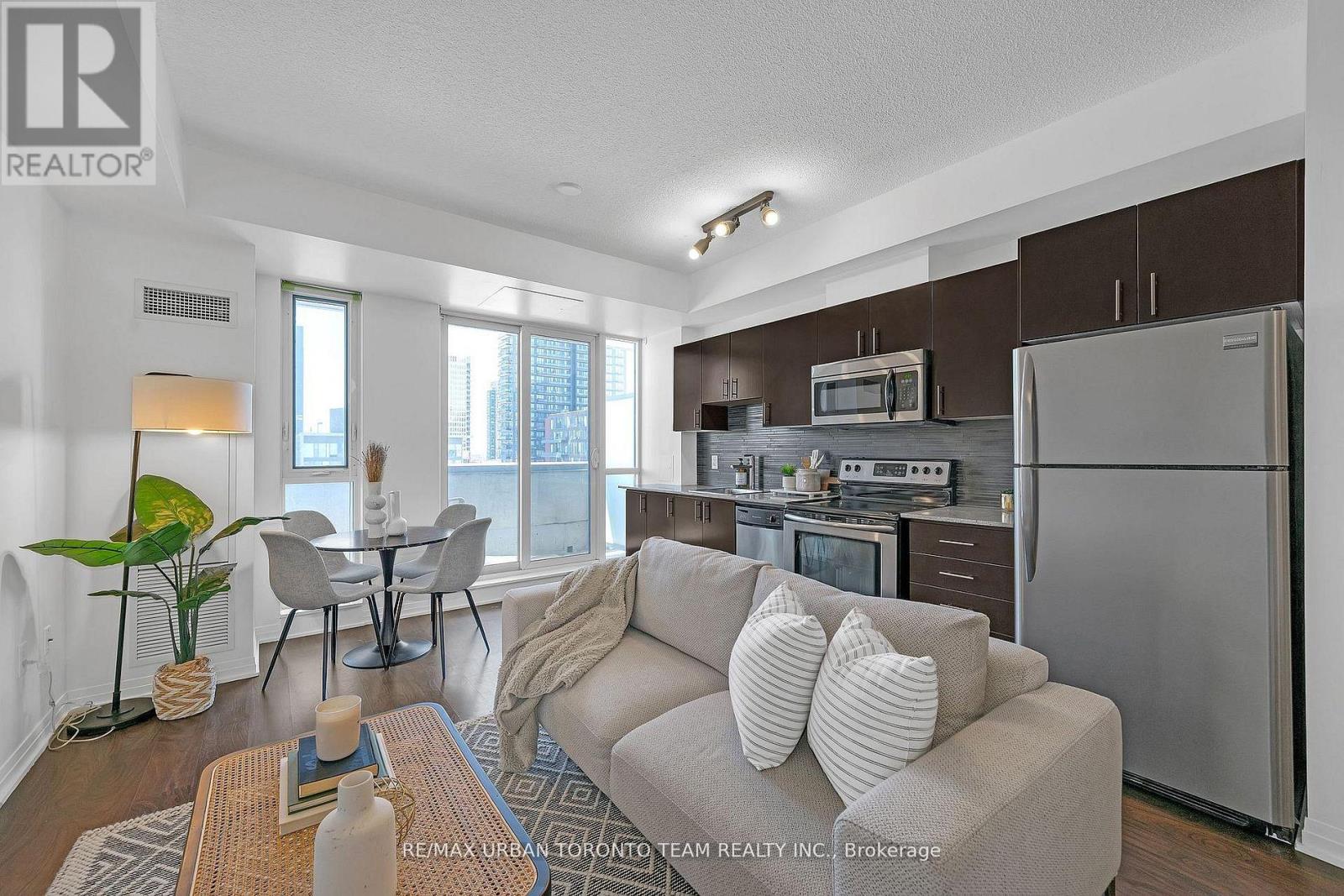 816 - 25 COLE STREET, Toronto, Ontario