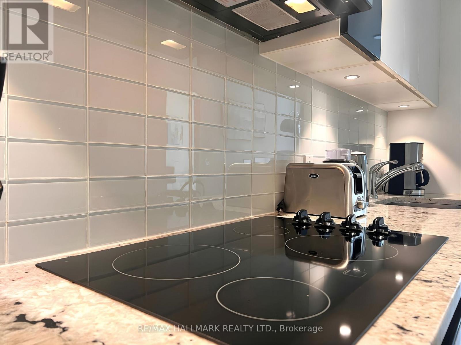 408 - 89 Dunfield Avenue, Toronto, Ontario  M4S 0A4 - Photo 9 - C12876410