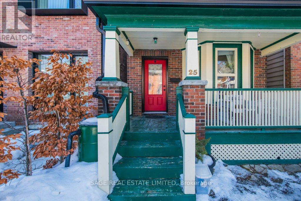 25 Helena Avenue, Toronto, Ontario  M6G 2H3 - Photo 2 - C12876420