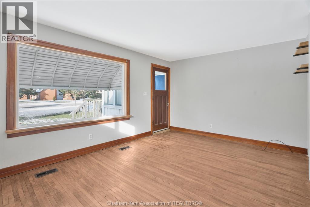 8554 Middle Line, Charing Cross, Ontario  N0P 1G0 - Photo 13 - 25031187