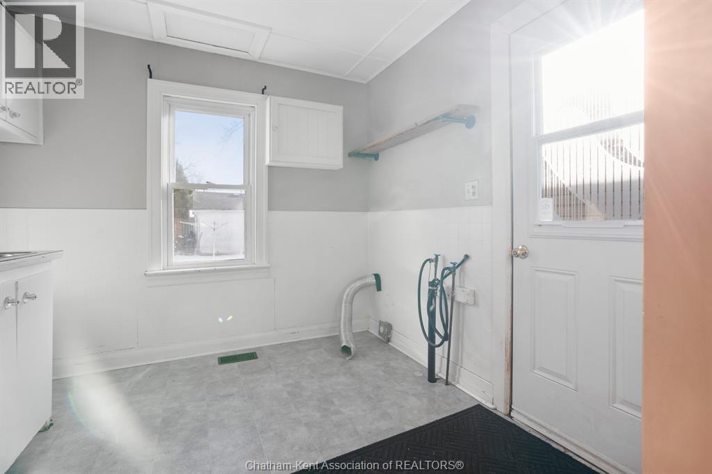 8554 Middle Line, Charing Cross, Ontario  N0P 1G0 - Photo 26 - 25031187