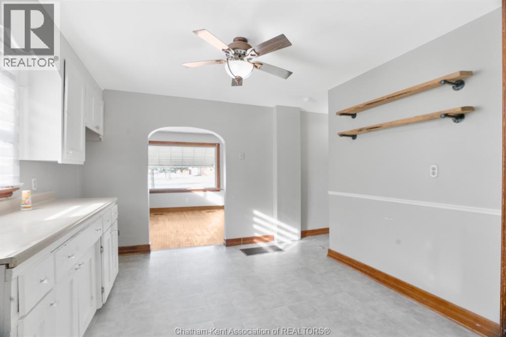 8554 Middle Line, Charing Cross, Ontario  N0P 1G0 - Photo 10 - 25031187