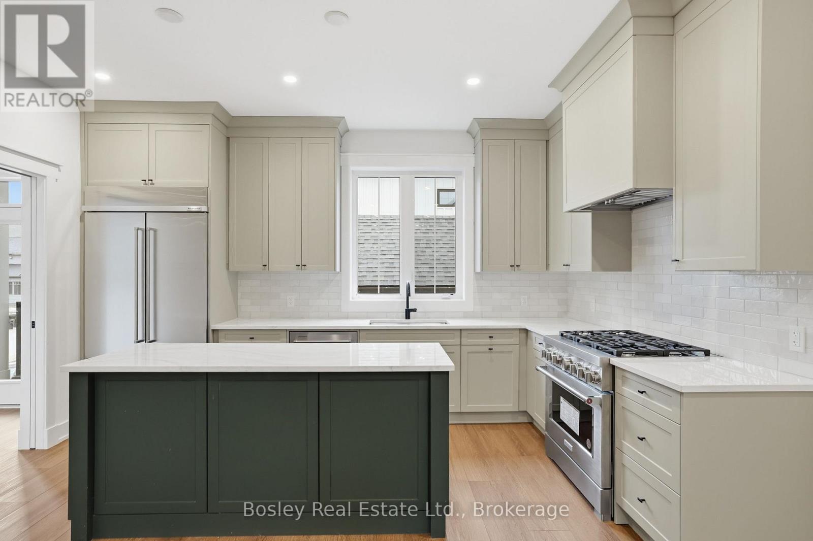 125 Sixth Street, Collingwood, Ontario  L9Y 5V1 - Photo 11 - S12876382