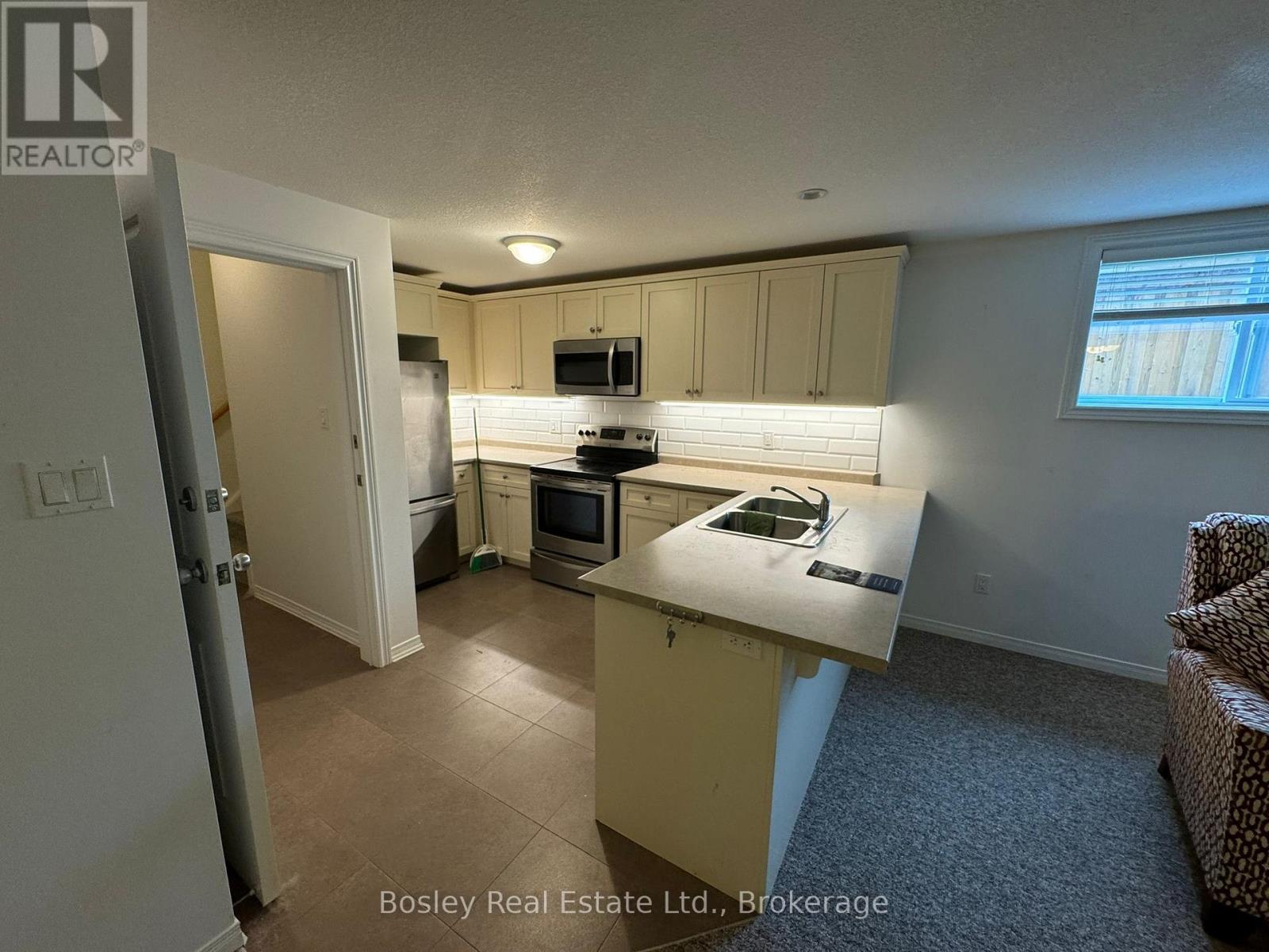 Lower - 50 Cooper Street, Collingwood, Ontario  L9Y 0W8 - Photo 4 - S12876468