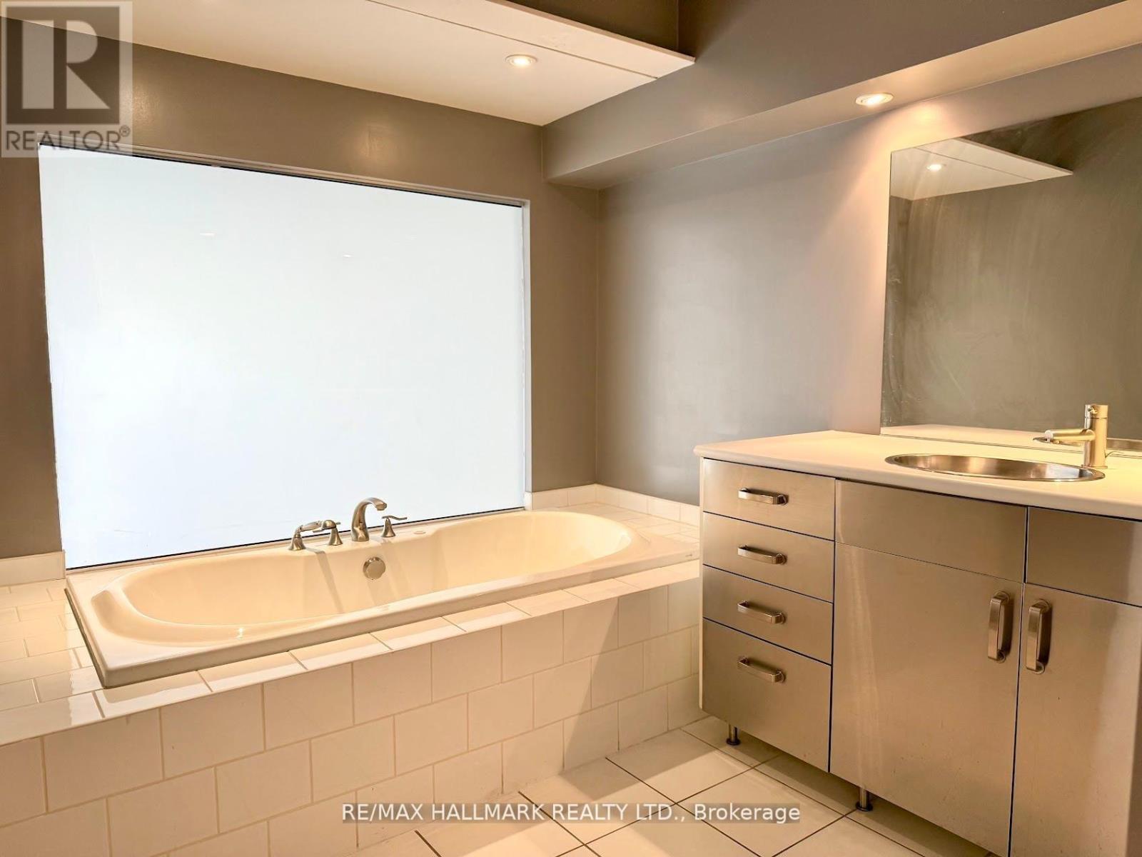 131 - 1173 Dundas Street E, Toronto, Ontario  M4M 3P1 - Photo 26 - E12876354