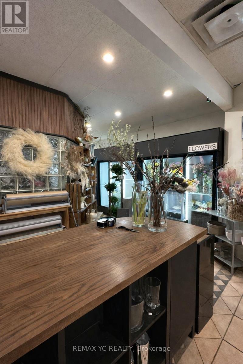 101 - 1960 Yonge Street, Toronto, Ontario  M4S 1Z7 - Photo 6 - C12856094