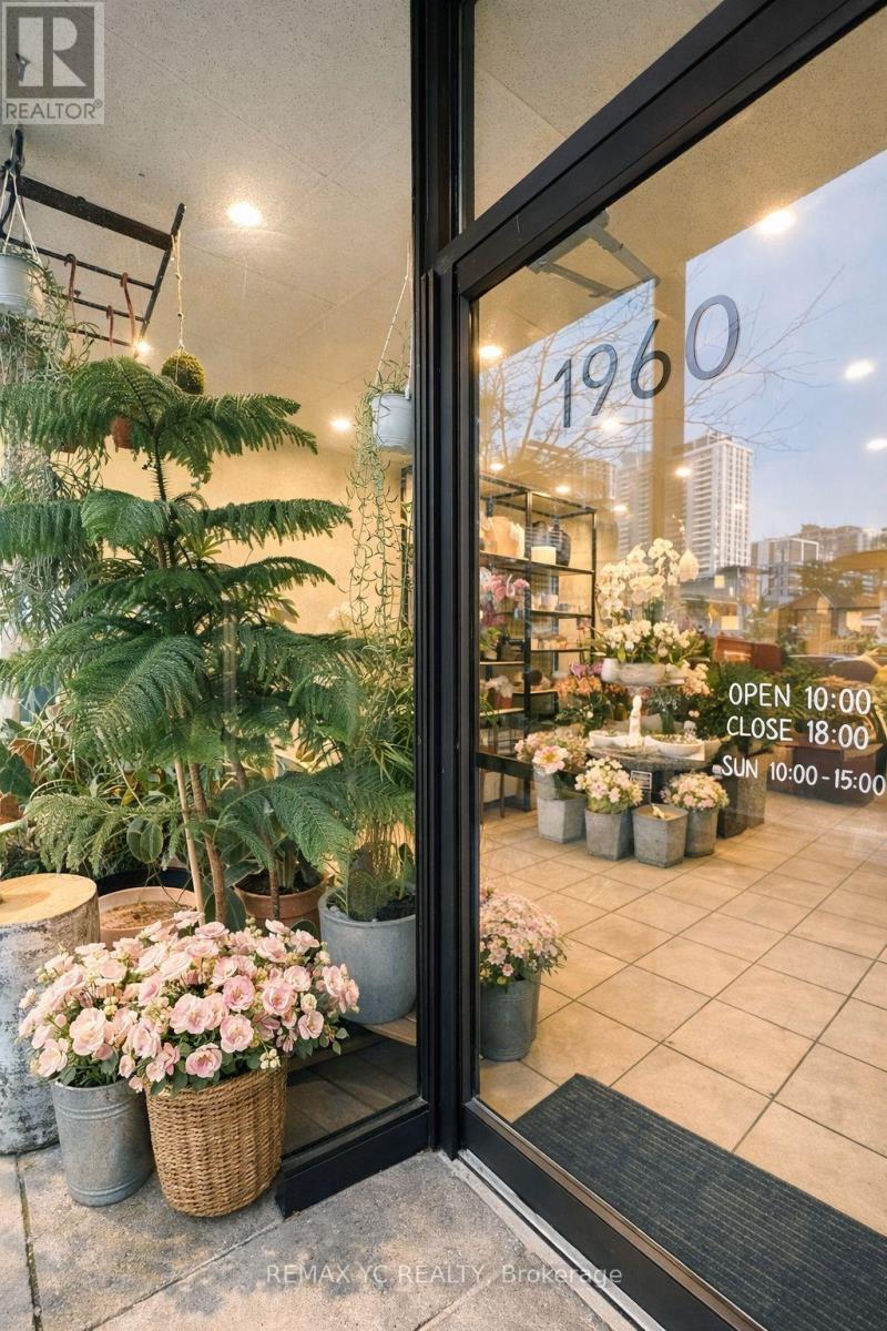 101 - 1960 Yonge Street, Toronto, Ontario  M4S 1Z7 - Photo 3 - C12856094