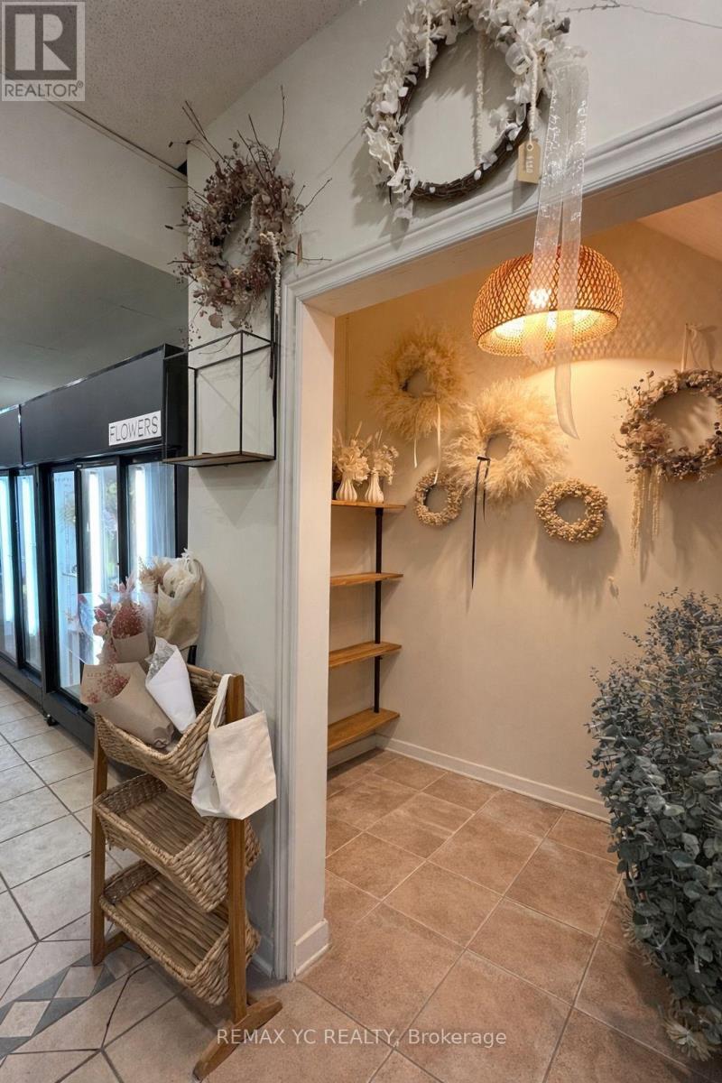 101 - 1960 Yonge Street, Toronto, Ontario  M4S 1Z7 - Photo 7 - C12856094