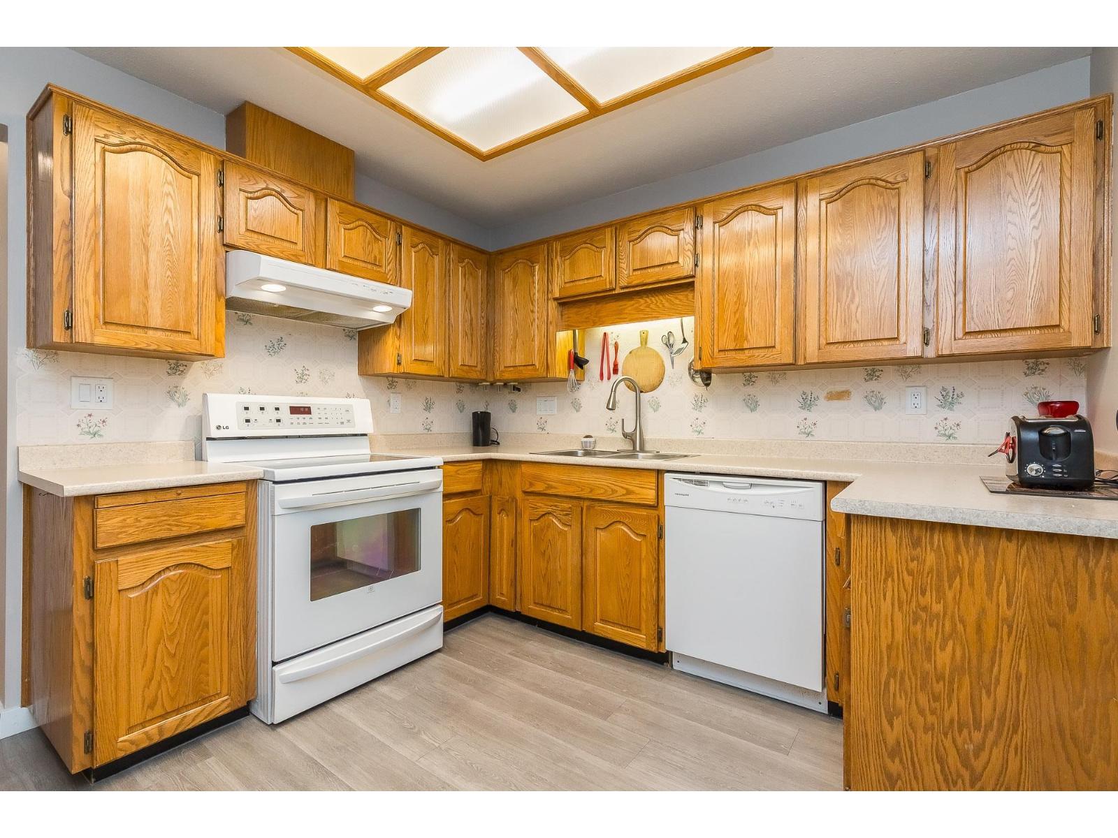 307 32823 Landeau Place, Abbotsford, British Columbia  V2S 6S6 - Photo 6 - R3099141