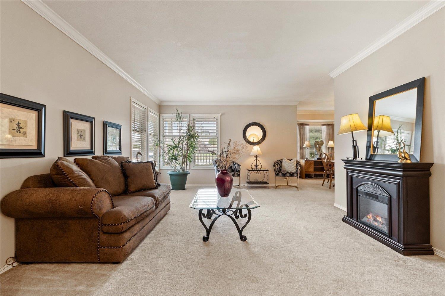 34825 Cassiar Court, Abbotsford, British Columbia  V2S 7G9 - Photo 6 - R3098895