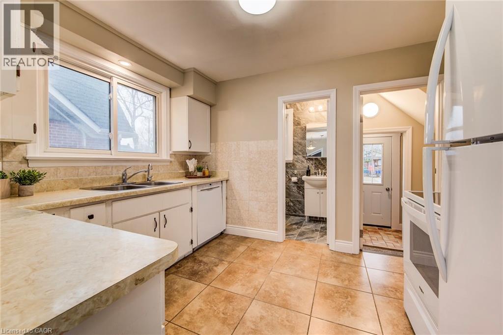 483 Ephraim Street, Kitchener, Ontario  N2B 2C5 - Photo 17 - 40804757