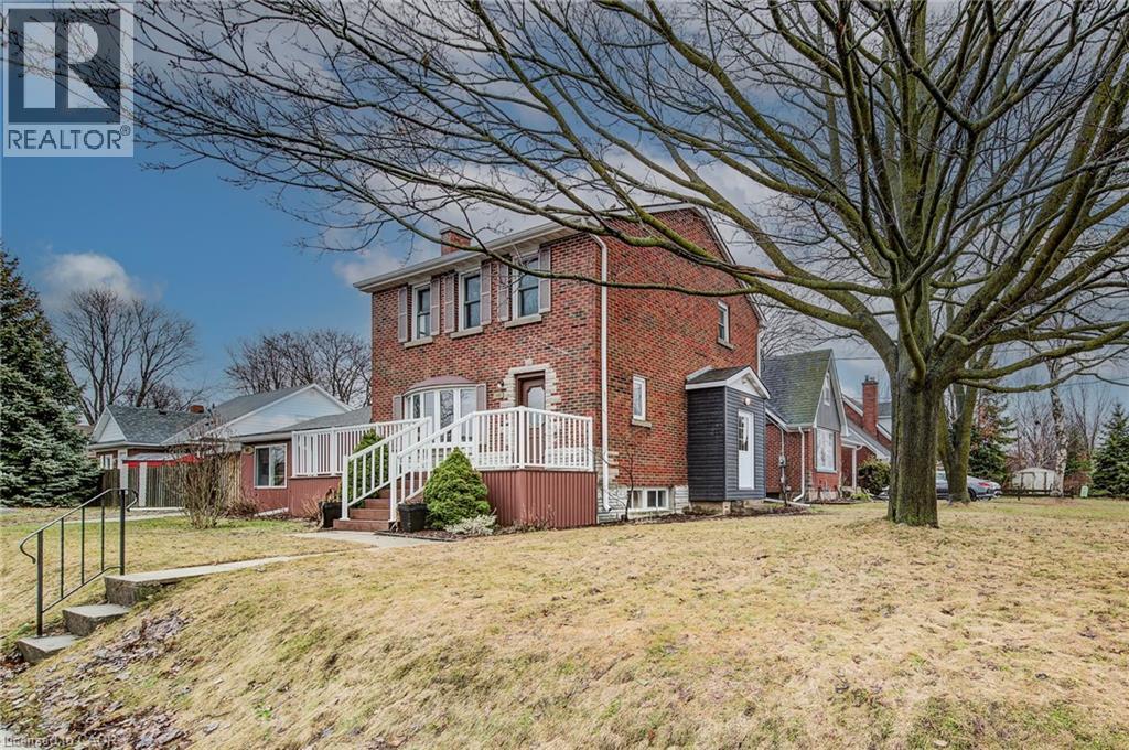 483 Ephraim Street, Kitchener, Ontario  N2B 2C5 - Photo 3 - 40804757