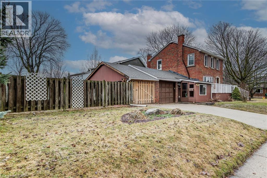 483 Ephraim Street, Kitchener, Ontario  N2B 2C5 - Photo 4 - 40804757