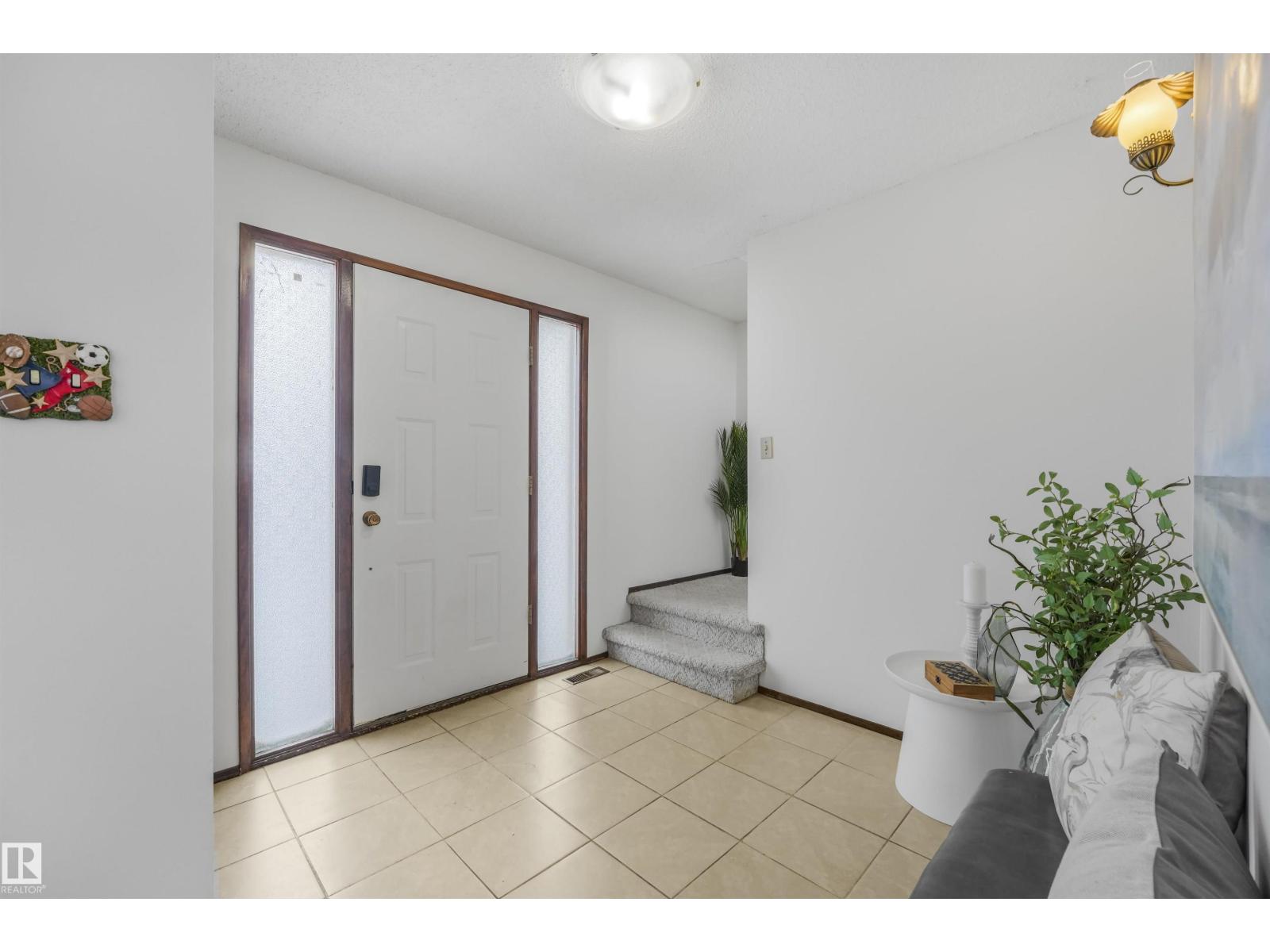 8016 73 St Nw, Edmonton, Alberta  T6B 1Z8 - Photo 12 - E4477080