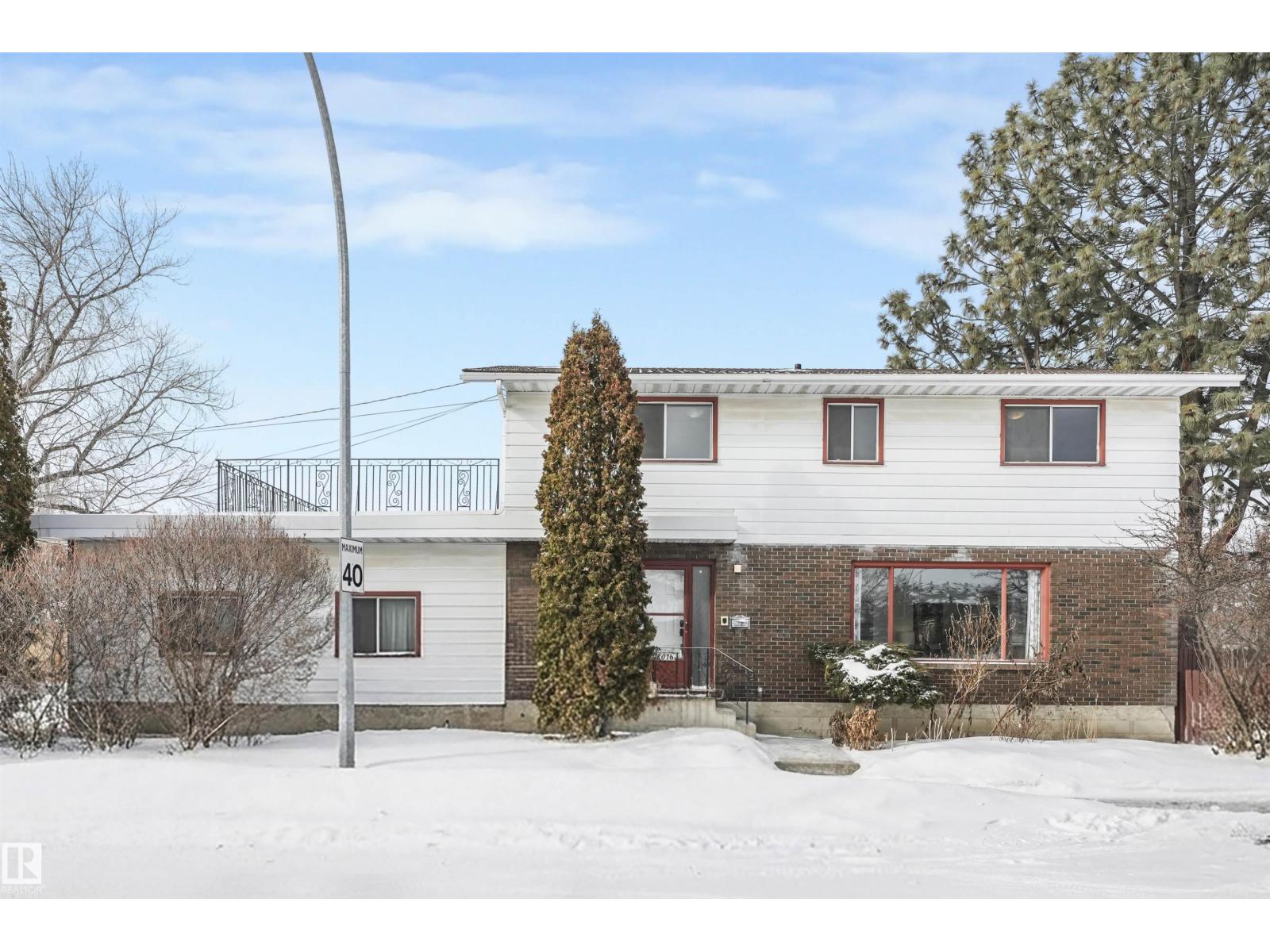 8016 73 St Nw, Edmonton, Alberta  T6B 1Z8 - Photo 3 - E4477080