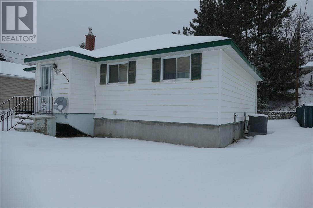 58 Elm Crescent, Levack, Ontario  P0M 2C0 - Photo 2 - 2126785