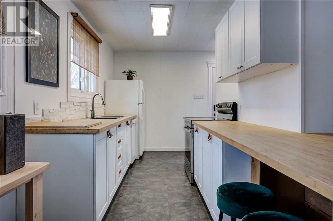 271 Albert Street, Azilda, Ontario  P0M 1B0 - Photo 22 - 2126784