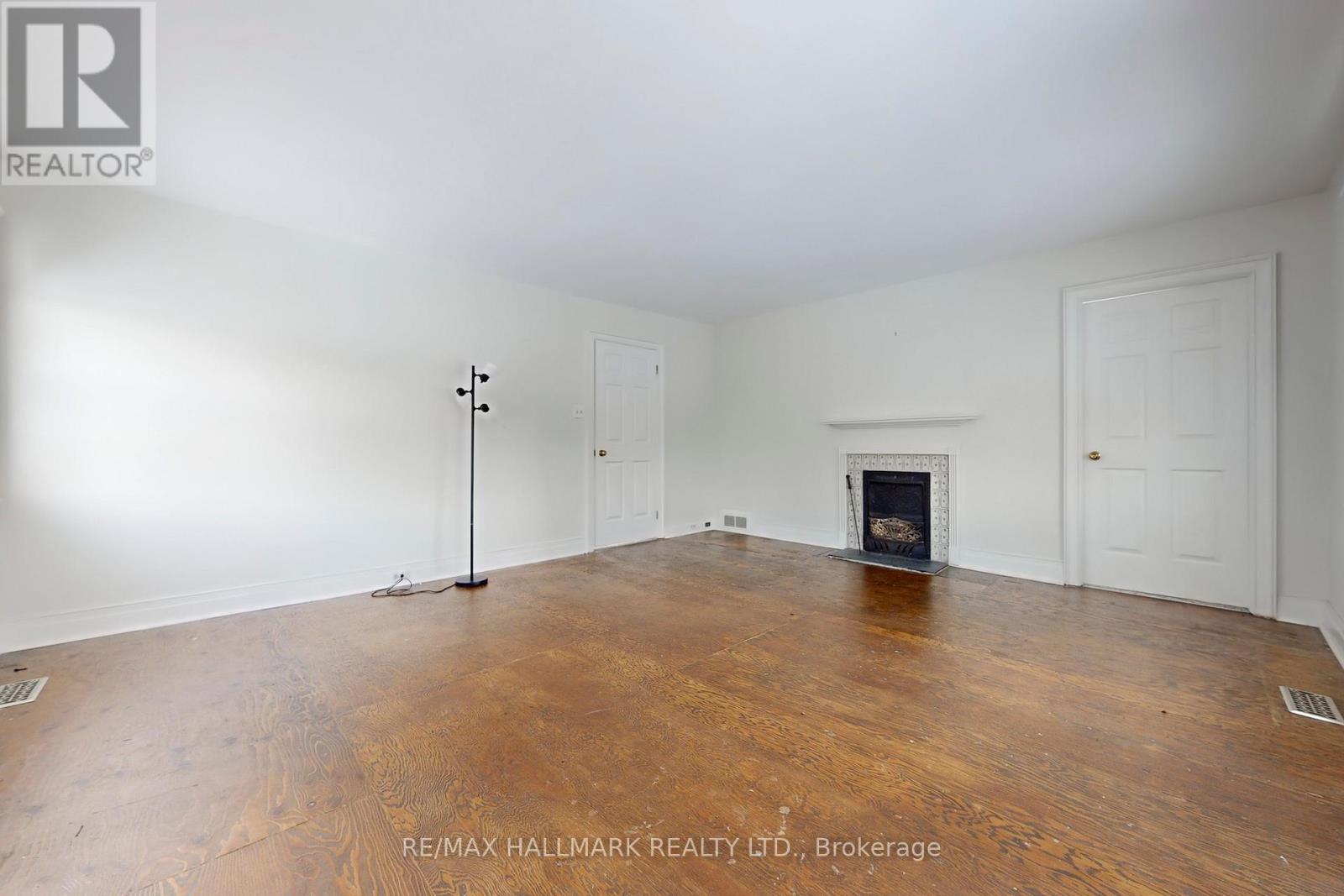 11222 Bayview Avenue, Richmond Hill (Devonsleigh), Ontario  L4S 1L4 - Photo 25 - N12737380