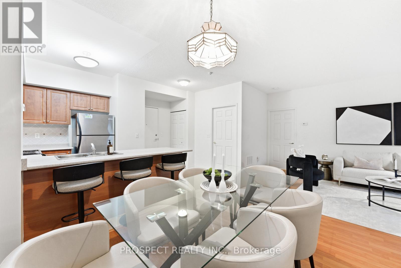 208 - 9451 Jane Street, Vaughan (Maple), Ontario  L6A 4J1 - Photo 11 - N12876272