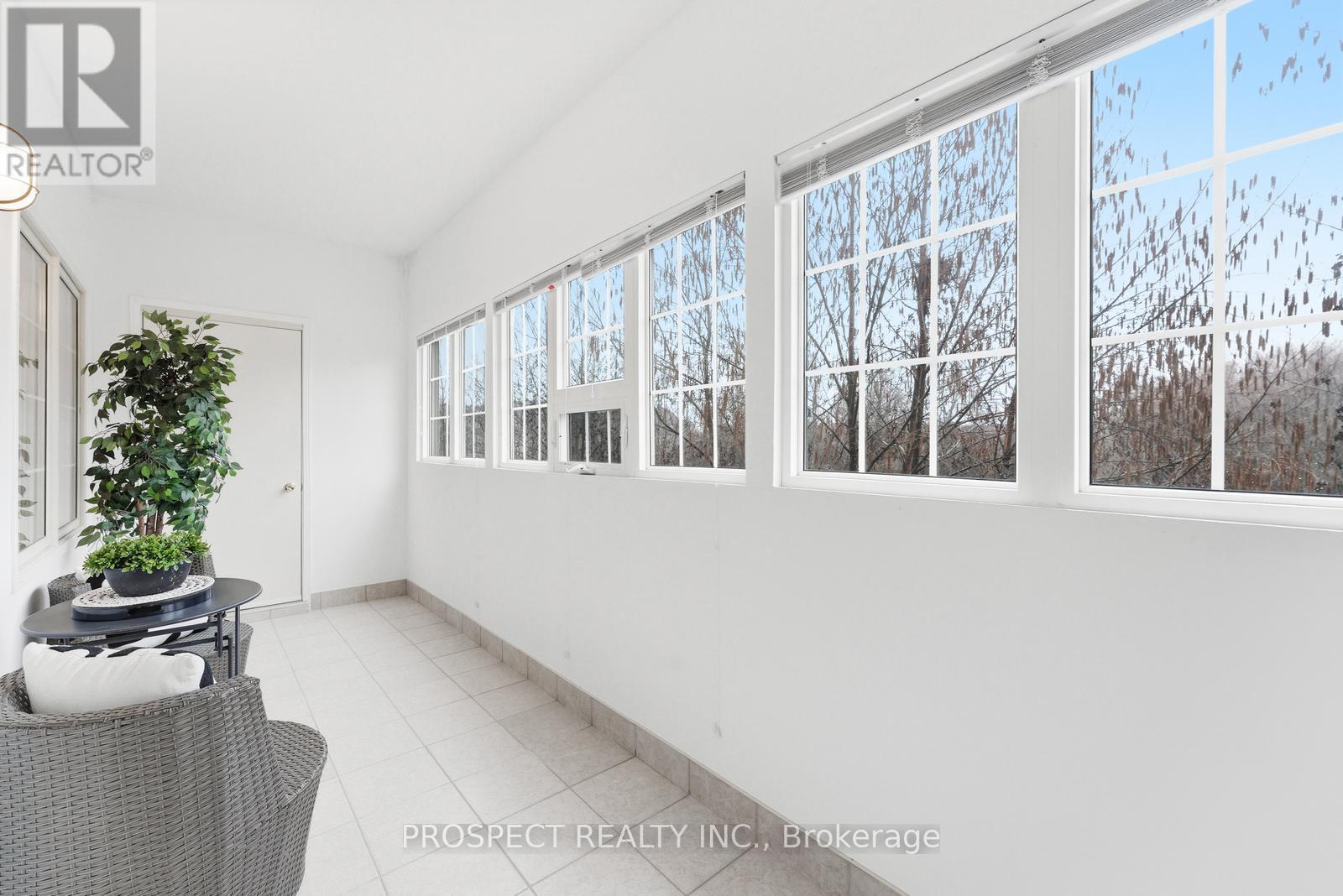 208 - 9451 Jane Street, Vaughan (Maple), Ontario  L6A 4J1 - Photo 24 - N12876272