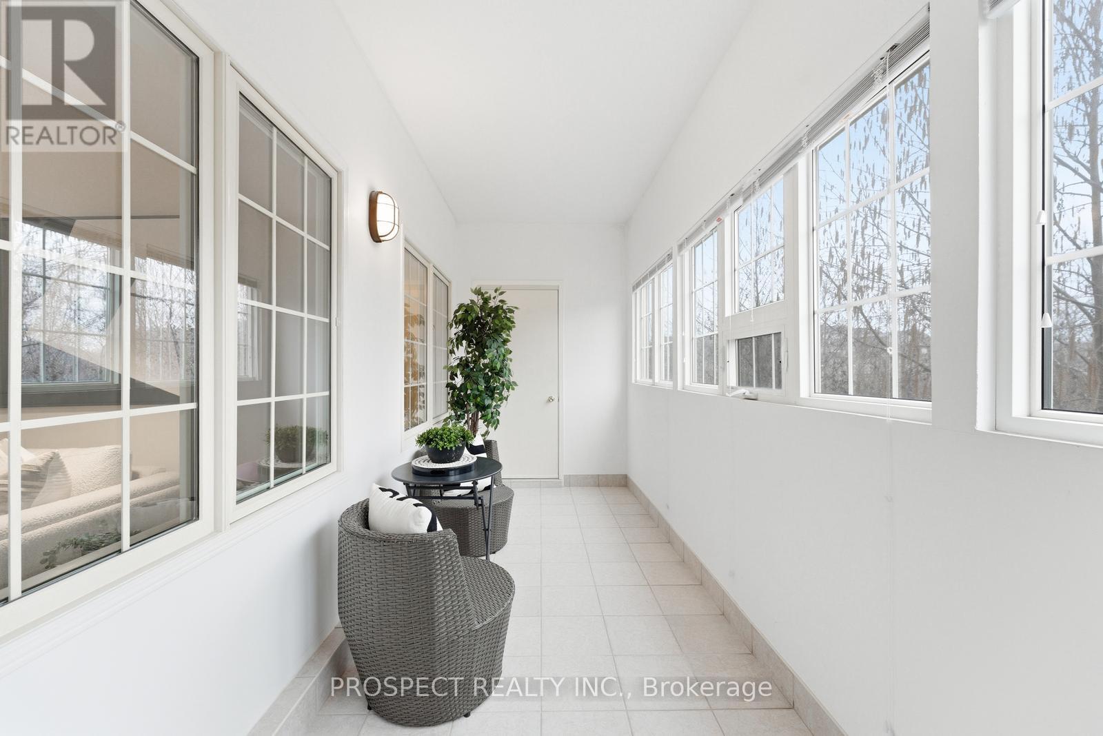 208 - 9451 Jane Street, Vaughan (Maple), Ontario  L6A 4J1 - Photo 25 - N12876272