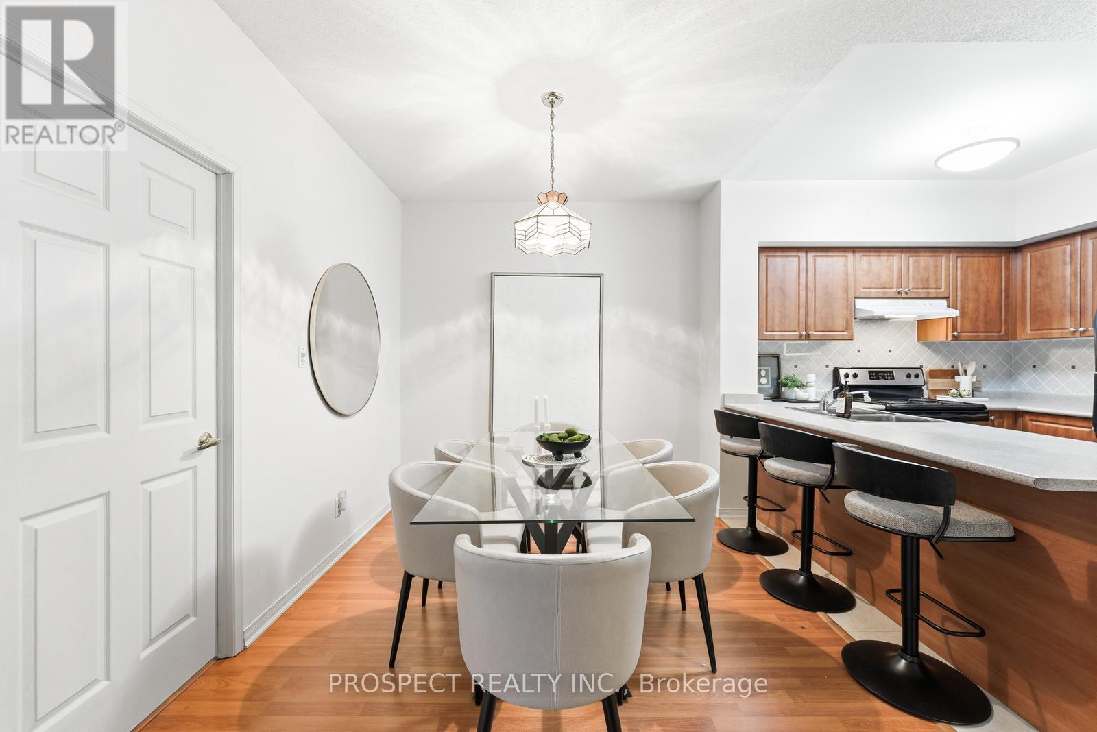 208 - 9451 Jane Street, Vaughan (Maple), Ontario  L6A 4J1 - Photo 9 - N12876272