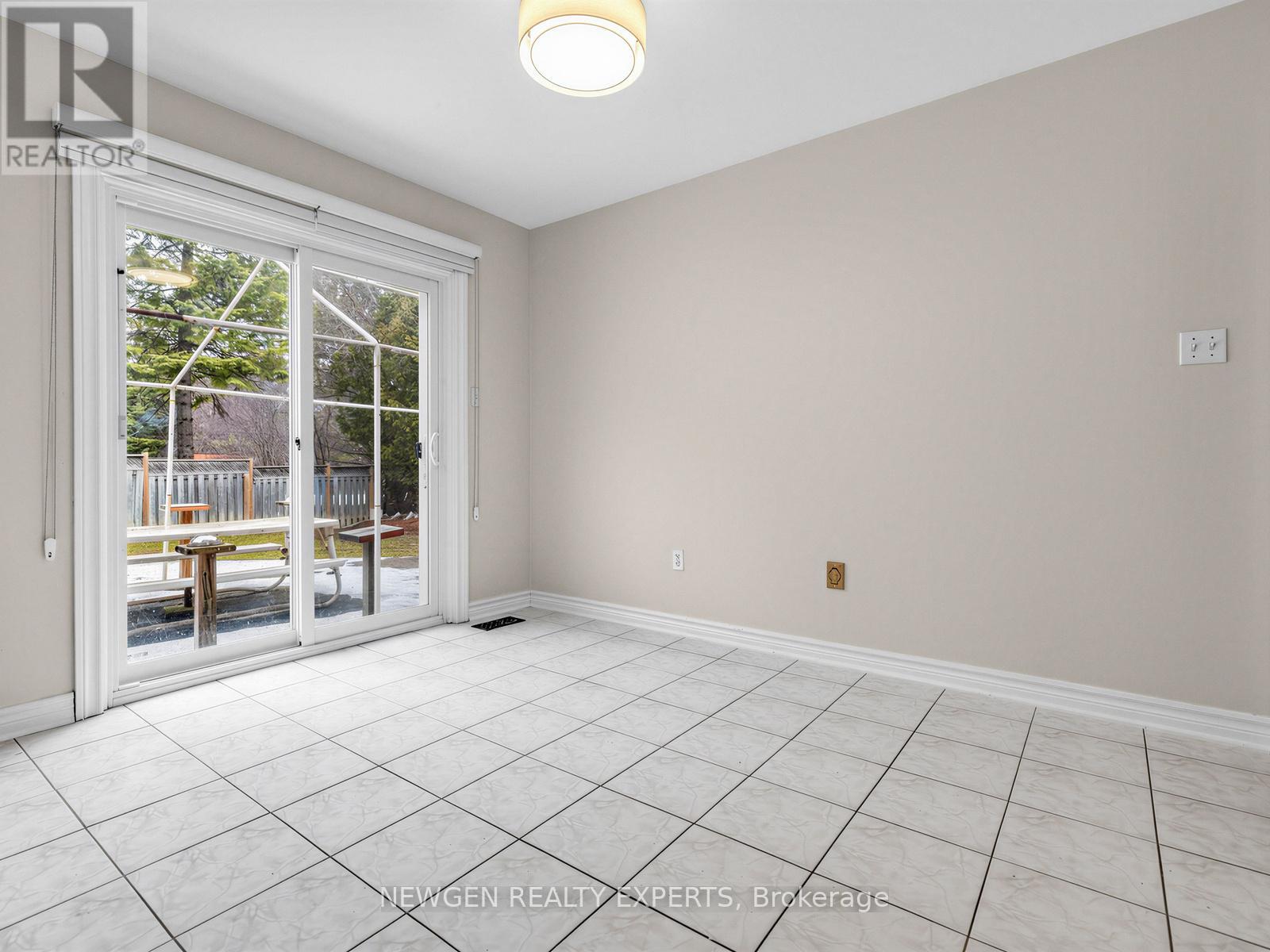 32 Bilbermar Drive, Richmond Hill (Devonsleigh), Ontario  L4S 1B9 - Photo 13 - N12876324