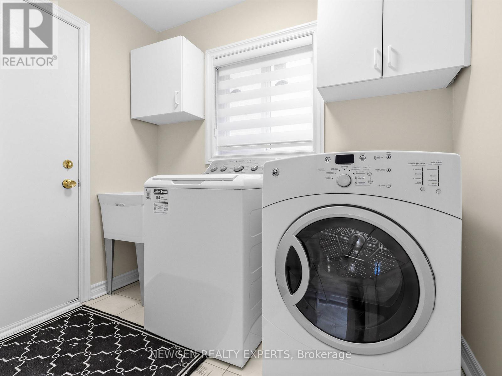 32 Bilbermar Drive, Richmond Hill (Devonsleigh), Ontario  L4S 1B9 - Photo 30 - N12876324