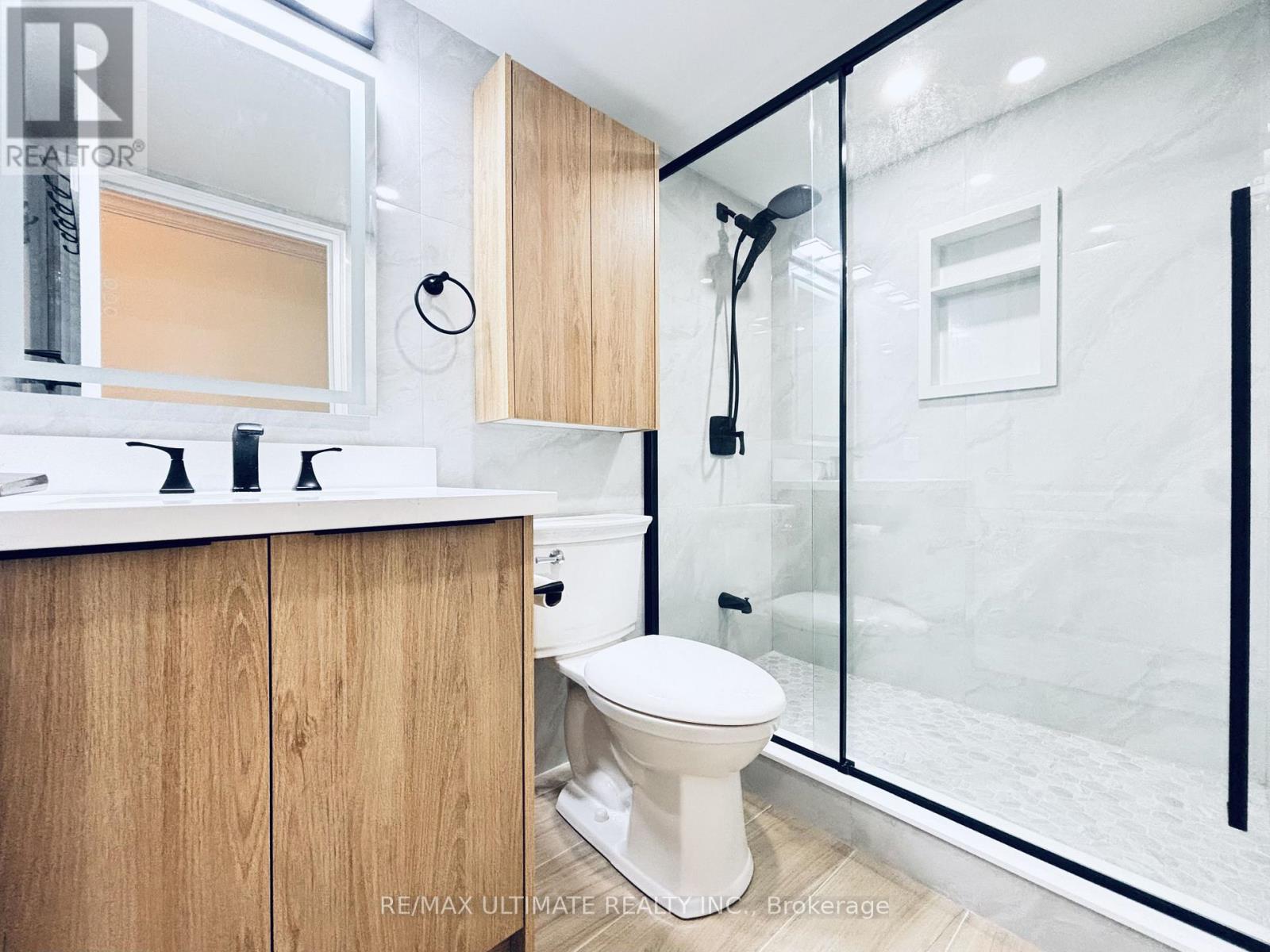 1203 - 135 Pond Drive, Markham (Commerce Valley), Ontario  L3T 7V6 - Photo 13 - N12876360