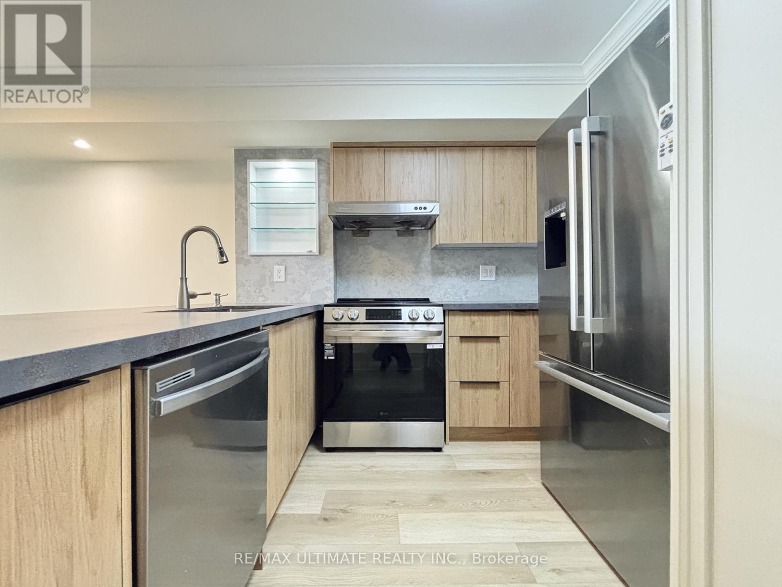 1203 - 135 Pond Drive, Markham (Commerce Valley), Ontario  L3T 7V6 - Photo 16 - N12876360