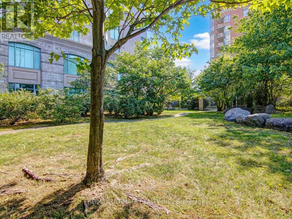 1203 - 135 Pond Drive, Markham (Commerce Valley), Ontario  L3T 7V6 - Photo 31 - N12876360