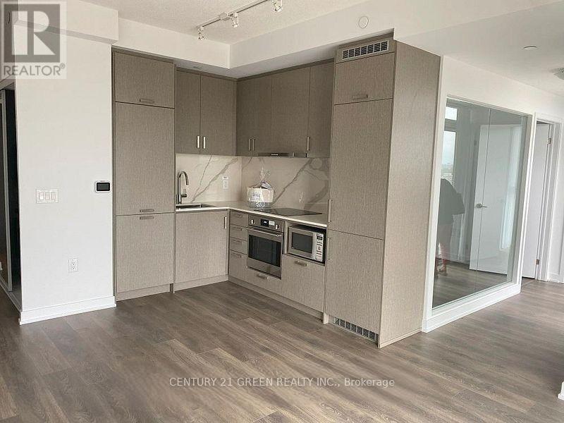 609 - 60 Honeycrisp Crescent, Vaughan (Vaughan Corporate Centre), Ontario  L4K 0N5 - Photo 5 - N12876394