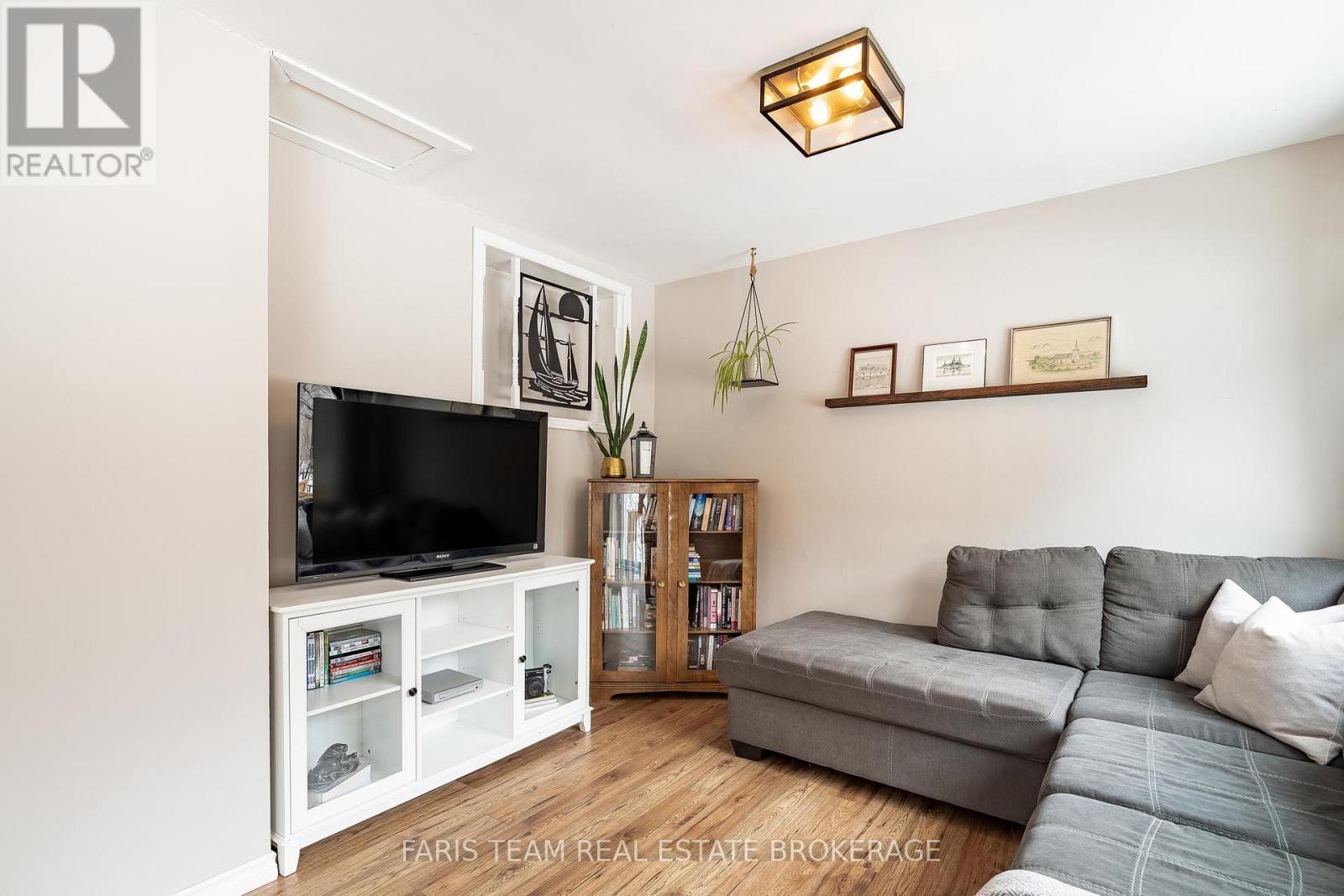 328 Percy Street, Tay, Ontario  L0K 2C0 - Photo 18 - S12876408